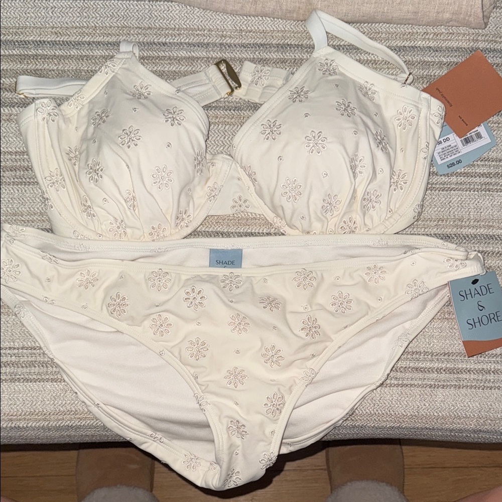 Shade & Shore Cream Embroidered Bikini Top & Bottom Set. NWT!